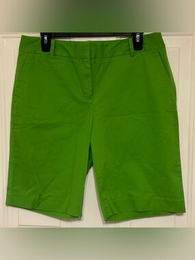 Talbots Women's Perfect Short Bright Green Bermuda Shorts Size 10